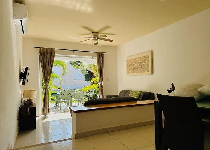 Villa Gorgeous 8 People Basic With Pool Playacar Phase 2 *