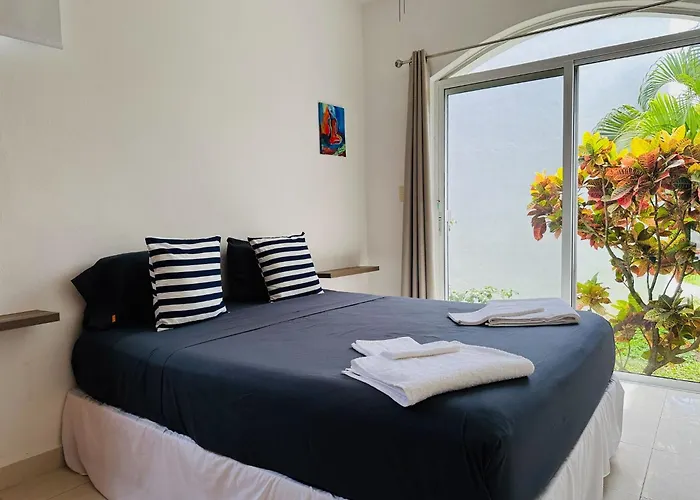 Gorgeous 8 People Basic With Pool Playacar Phase 2 Villa Playa del Carmen